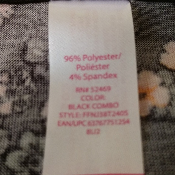 🌺Super cute floral twist front top - Picture 4 of 4